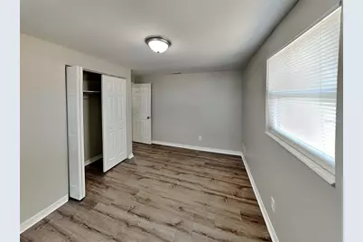 [Address not provided], Tampa, FL 33619 - Photo 10