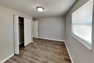 [Address not provided], Tampa, FL 33619 - Photo 10