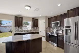 6213 Venezia Pl, Riverview, FL 33578 - Photo 8