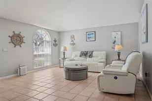 9739 Fredericksburg Rd, Tampa, FL 33635 - Photo 10