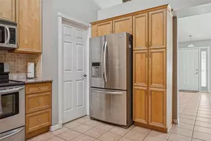 9739 Fredericksburg Rd, Tampa, FL 33635 - Photo 14