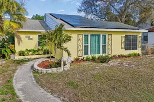 1027 15th St N, Saint Petersburg, FL 33705 - Photo 1