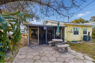 1027 15th Street N, Saint Petersburg, FL 33705 - Photo 28