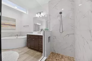 994 Signet Dr, Apollo Beach, FL 33572 - Photo 36