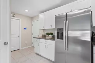 16640 Carlton Pond St, Wimauma, FL 33598 - Photo 10