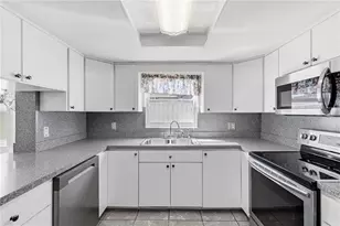 9004 Lido Ln, Port Richey, FL 34668 - Photo 8