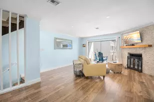 12320 Capri Cir N, Treasure Island, FL 33706 - Photo 10