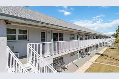 5257 81st Lane N #16, Saint Petersburg, FL 33709 - Photo 2