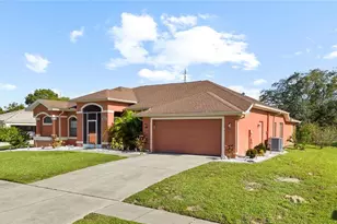 13481 Pullman Dr, Spring Hill, FL 34609 - Photo 2