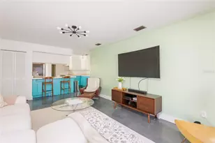 3108 Lake Ellen Dr, Tampa, FL 33618 - Photo 10