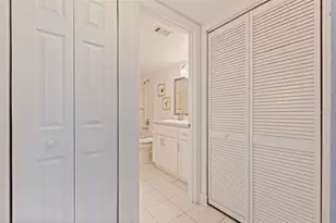 4480 Overlook Dr NE, Saint Petersburg, FL 33703 - Photo 22