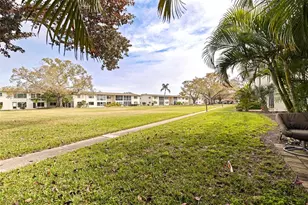4480 Overlook Dr NE, Saint Petersburg, FL 33703 - Photo 24