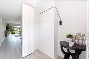 4480 Overlook Dr NE, Saint Petersburg, FL 33703 - Photo 10