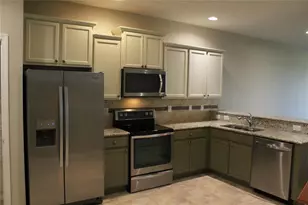 4906 White Sanderling Ct, Tampa, FL 33619 - Photo 4