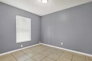 3607 N 54th St, Tampa, FL 33619 - Photo 8