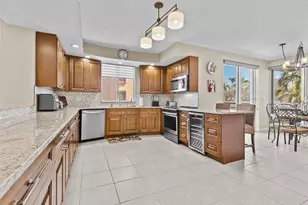 4953 Bacopa Ln S, Saint Petersburg, FL 33715 - Photo 10