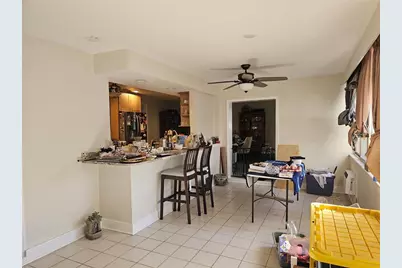 5230 Venetian Boulevard NE, Saint Petersburg, FL 33703 - Photo 8