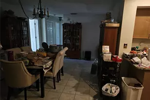 5230 Venetian Blvd NE, Saint Petersburg, FL 33703 - Photo 6