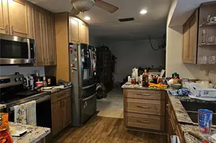 5230 Venetian Blvd NE, Saint Petersburg, FL 33703 - Photo 4