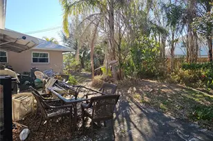 5230 Venetian Blvd NE, Saint Petersburg, FL 33703 - Photo 26