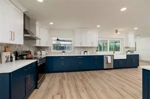 1985 Michigan Ave NE, Saint Petersburg, FL 33703 - Photo 14