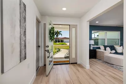 1985 Michigan Avenue NE, Saint Petersburg, FL 33703 - Photo 8