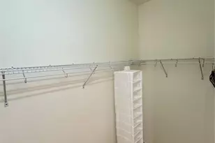 10756 Breaking Rocks Dr, Tampa, FL 33647 - Photo 18