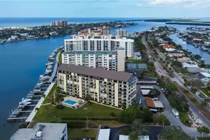 650 Island Way, Clearwater Beach, FL 33767 - Photo 1