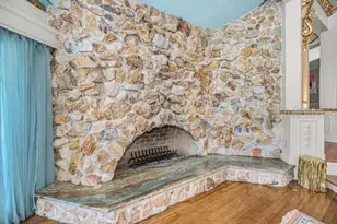 2390 Kent Pl, Clearwater, FL 33764 - Photo 14