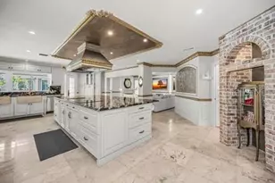 2390 Kent Pl, Clearwater, FL 33764 - Photo 20