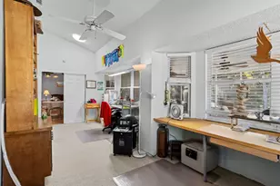 2021 Berry Roberts Dr, Sun City Center, FL 33573 - Photo 32