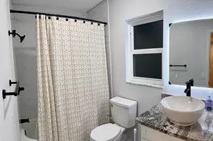 9812 N Oklawaha Ave, Tampa, FL 33617 - Photo 10