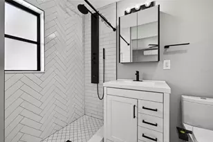 181 20th Ave N, Saint Petersburg, FL 33704 - Photo 18