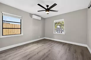 181 20th Ave N, Saint Petersburg, FL 33704 - Photo 16