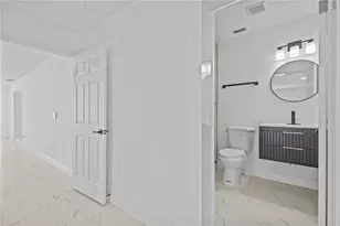 6001 Tampa Shores Blvd, Tampa, FL 33615 - Photo 10