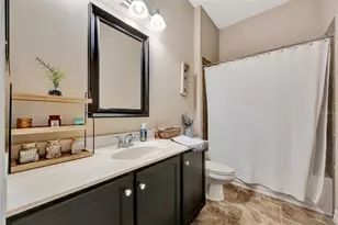 15616 Starling Water Dr, Lithia, FL 33547 - Photo 52