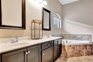 15616 Starling Water Dr, Lithia, FL 33547 - Photo 38