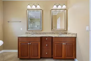 18756 Wimbledon Cir, Lutz, FL 33558 - Photo 32