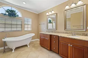 18756 Wimbledon Cir, Lutz, FL 33558 - Photo 42