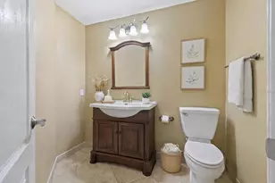 18756 Wimbledon Cir, Lutz, FL 33558 - Photo 12