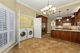 18756 Wimbledon Cir, Lutz, FL 33558 - Photo 32