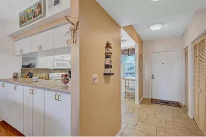 6475 Shoreline Drive #5102, Saint Petersburg, FL 33708 - Photo 6