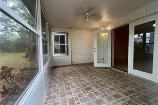 8490 13th St N, Saint Petersburg, FL 33702 - Photo 18