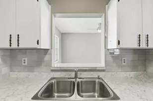 5188 Woodridge Ln, Spring Hill, FL 34609 - Photo 12