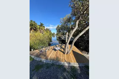 1500 Carson Circle NE, Saint Petersburg, FL 33703 - Photo 58