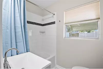5600 33rd Avenue N, Saint Petersburg, FL 33710 - Photo 18