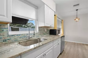 5600 33rd Ave N, Saint Petersburg, FL 33710 - Photo 12