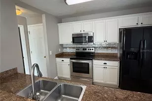 3430 Dragon View Ct, Valrico, FL 33594 - Photo 6