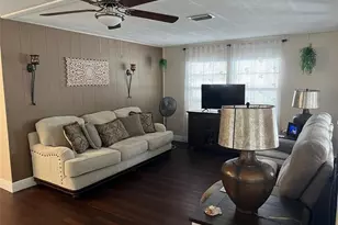 136 Royal Palm Cir, Largo, FL 33778 - Photo 24