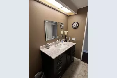 136 Royal Palm Circle, Largo, FL 33778 - Photo 32